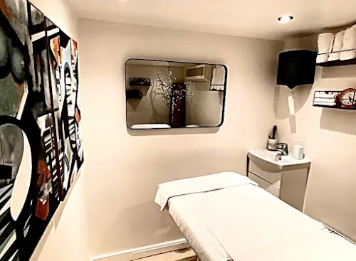 2 - POLISH MY NAILS BLACKSTOCK ROAD