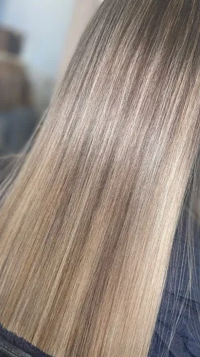 4 - Poppins Ladies Hair Salon