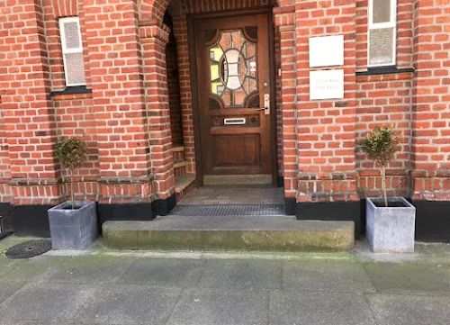 4 - Poshya Hairstyle