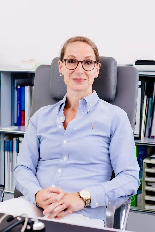 1 - PRAXIS ALEXANDER MAJDANDZIC