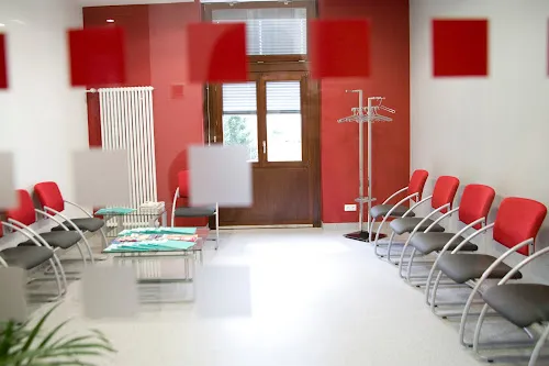 2 - Praxis Dr. med. Claudine Leuchter