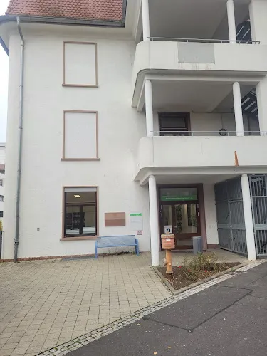 8 - Praxis Dr. med. Claudine Leuchter