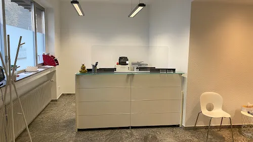 4 - Praxis für Allgemeinmedizin Bettina Daniel