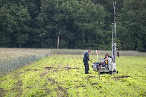 6 - Praxis für Oralchirurgie und Zahnmedizin Dr. Friedrich Nigrin, Dr. Rüdiger Nigrin, Bettina Nigrin
