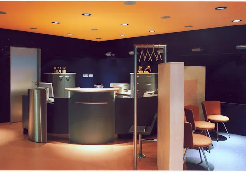 2 - Praxis für Zahnheilkunde Dr. Heinrich Schülein & Team