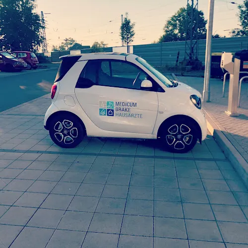 2 - PRAXIS LOCKOWANDT Fach - und hausärztliche Versorgung - Hausarzt -