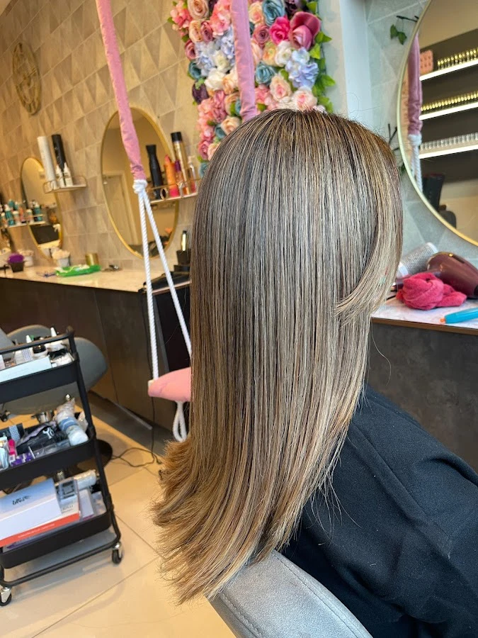 1 - Pretty Nails Edgware