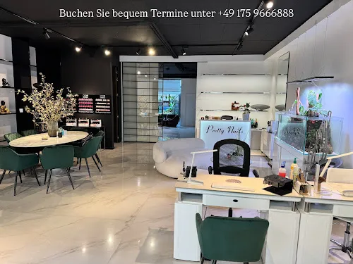 3 - Pretty Nails / Sono Beauty Concept