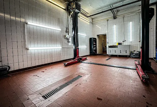 4 - Projekt 001 Autoservice und Autoaufbereitung