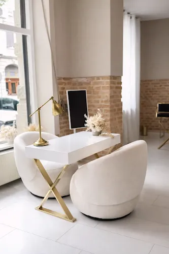 5 - Pure Cosmetics by manolya arici