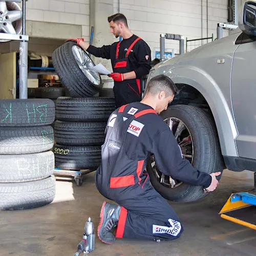 2 - Pyrmonter Auto Service