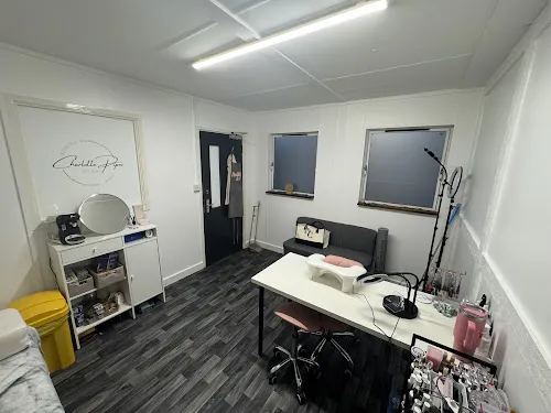 3 - Q&H Nails and spa