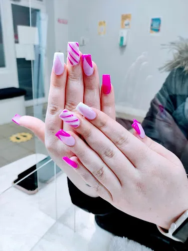 8 - QN Nails