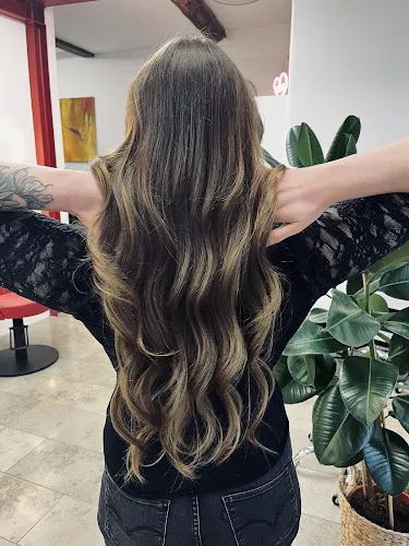 5 - Queen Nails & Lashes