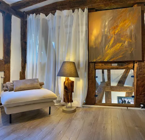 2 - QueenB Nagelstudio Herborn