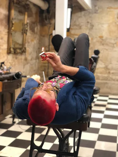 2 - Queenie Nails & Spa