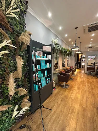 5 - Quinns Tanning & Aesthetics