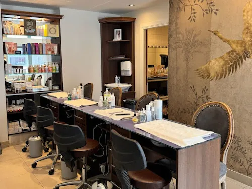 2 - Rabby’s Barbershop