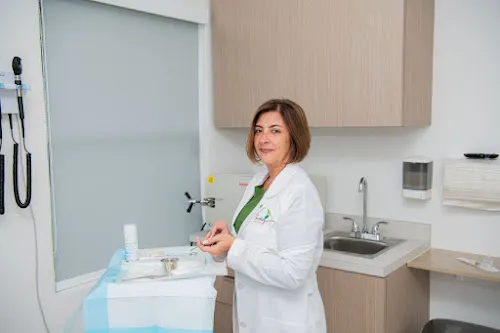 7 - Rafael Abreu, MD