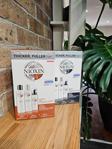 6 - Rainbow Nails Lennox Head