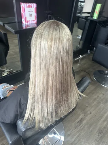 5 - Rave Studio for Hair