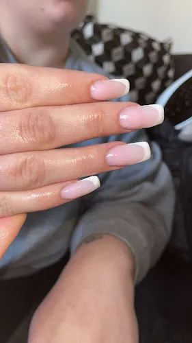 2 - Ravita Beauty Lounge