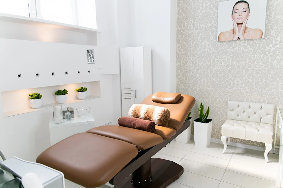 1 - Razor Artist Barbershop