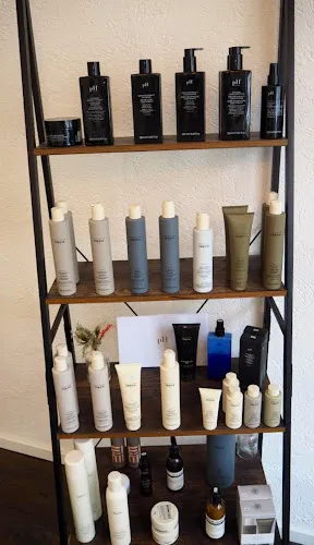 6 - Rebecca. hair&art