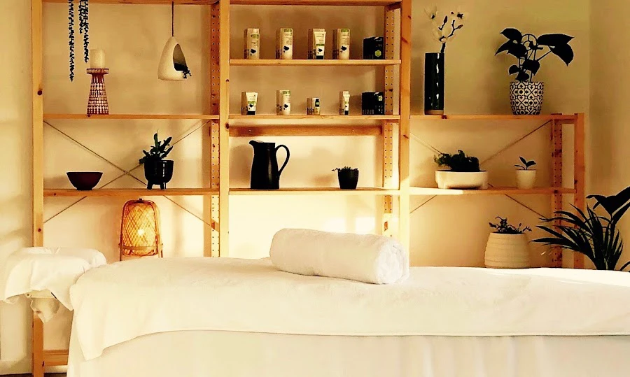 1 - Red door hair design