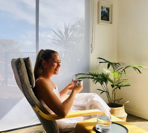 3 - Red door hair design