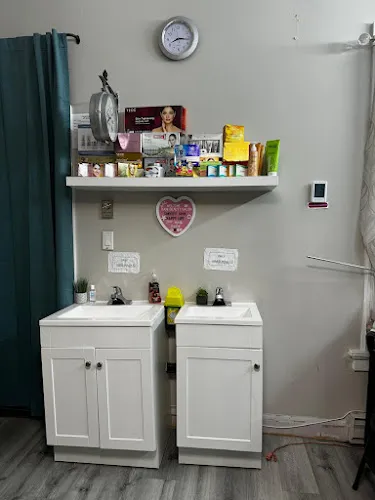 4 - Red Maple Beauty Salon & Spa