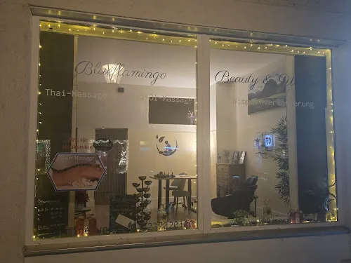 2 - Relax Hair + Beauty GmbH