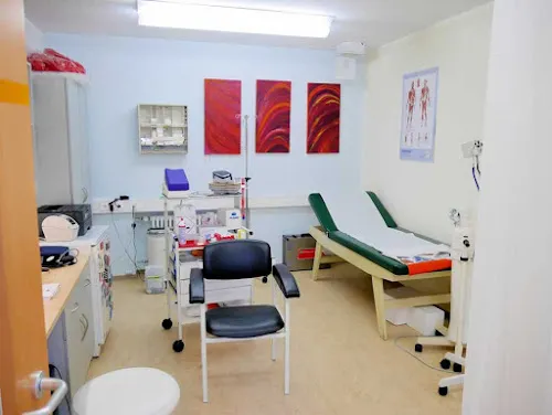 8 - René Hlawa Dr. med. Facharzt für Allgemeinmedizin