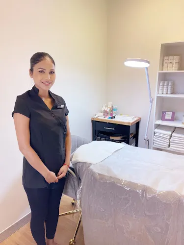 7 - Repit Hair Designs