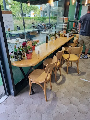 8 - Restaurant Bistro Isot