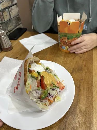 4 - Restaurant Ora Kebap