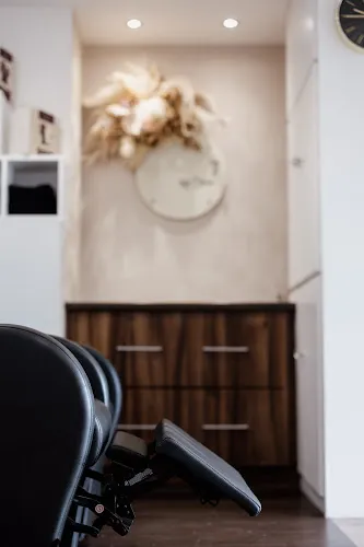 7 - Richard Hair & Beauty