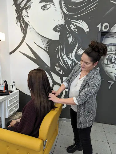 8 - Rochdi Friseursalon