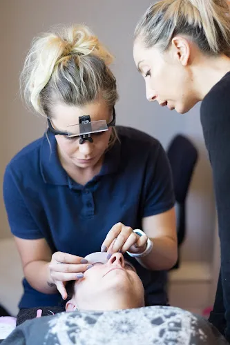 7 - Rococo Hairdressing