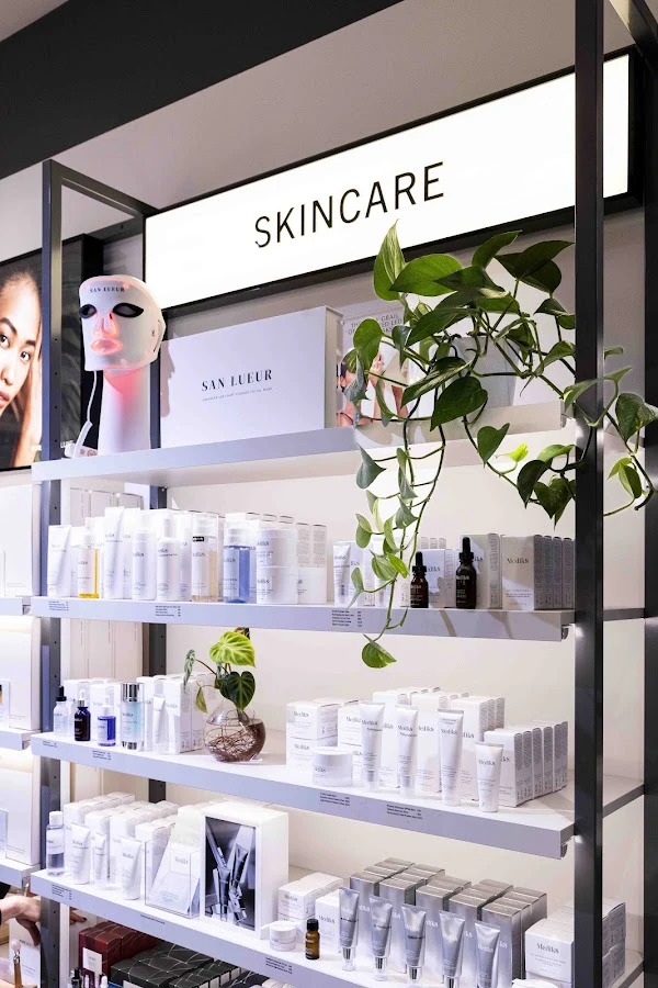 1 - Roi Hair And Beauty