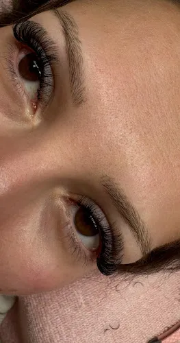 7 - Roj Barbershop Herren und Damen-Friseur