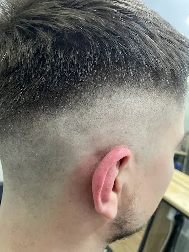 5 - Roland Hair Roland Frankowski