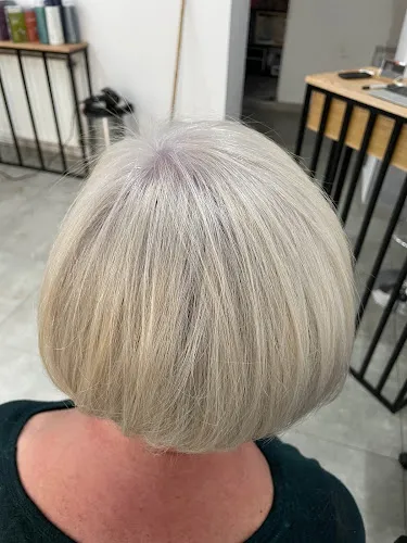 7 - Roland Hair Roland Frankowski