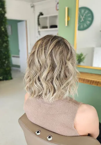 6 - Roop Beauty & Boutique