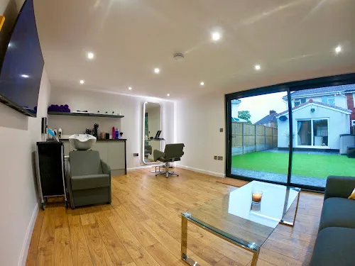 7 - Root 69 Hairdressing