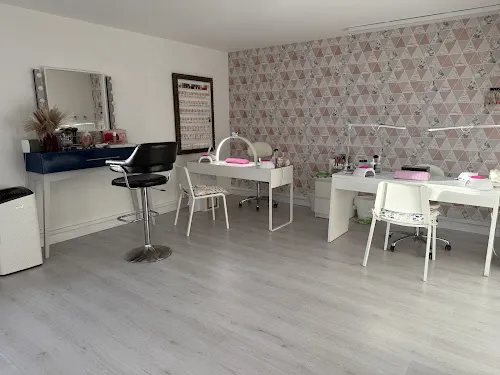 5 - Rosabella Hair Salon