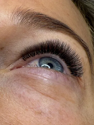 3 - Rosana - Kosmetikstudio