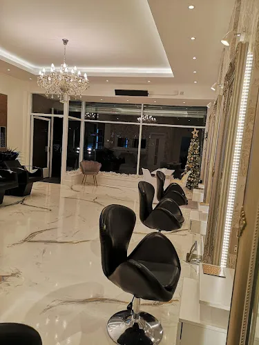 6 - Rosies Hair Studio