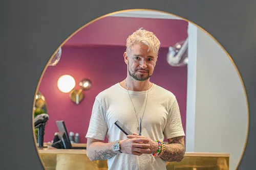 5 - Royal Barbershop