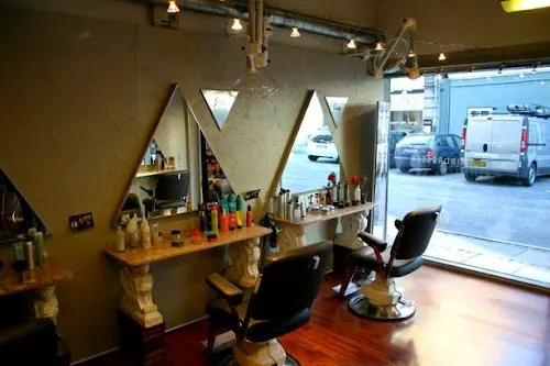 4 - Royal Barbershop